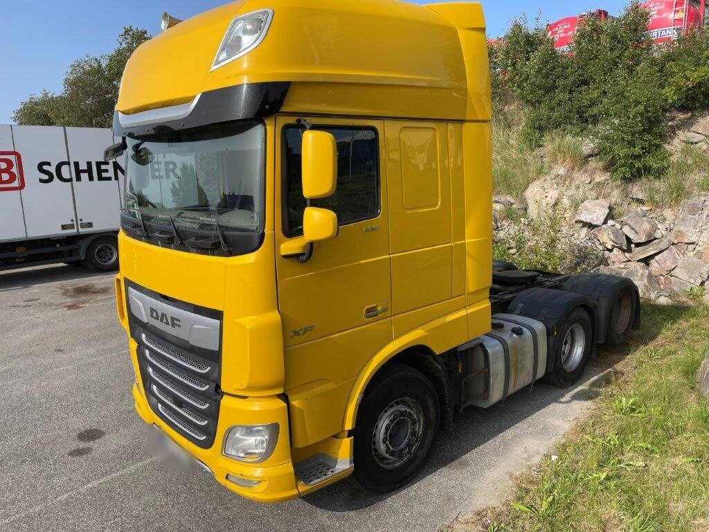 Влекач DAF XF 530 FTS 6x2 XF 530 FTS 6x2, Intarder, SuperSpace, Zwillingsbereifte Liftachse: снимка 4
