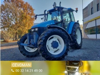 Влекач DIV. New Holland TS115 4x4 Tractor Handgeschakeld: снимка 1