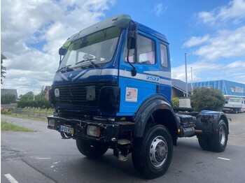 Mercedes-Benz SK 2038 V8 MANUAL 4x4 STEEL SUSPENSION - Влекач