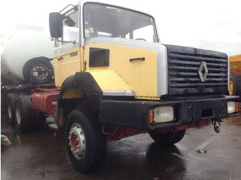Renault CBH 280 6X4 - Влекач