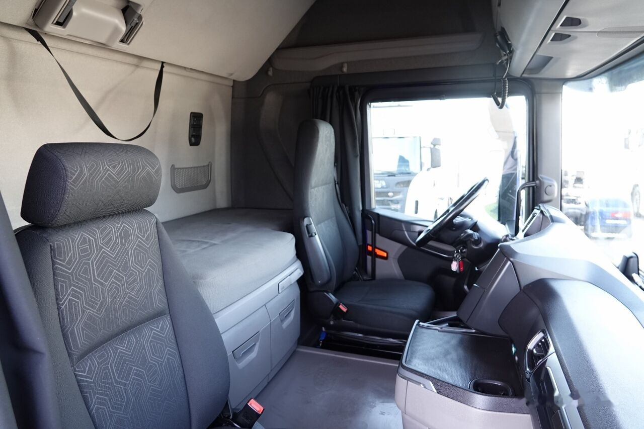 Влекач Scania R 450 / RETARDER / NAVI / 2019 ROK: снимка 35