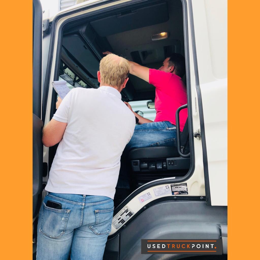 Used Truck Point BV - Полуремаркета undefined: снимка 3