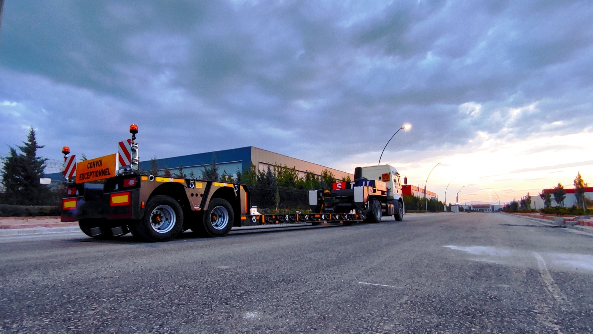 STU TRAILER DORSE ITHALAT IHRACAT LTD. STI. - Обяви за продажба undefined: снимка 4