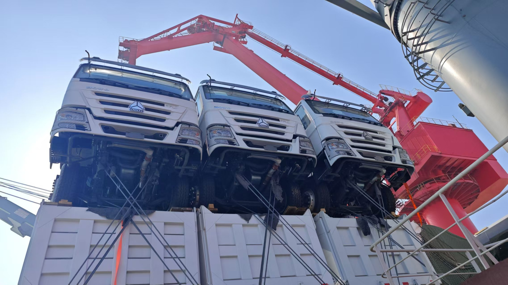 Toaks International Trading Company - Строителна техника ZOOMLION - Година: 2022, дизел, Климатик undefined: снимка 18