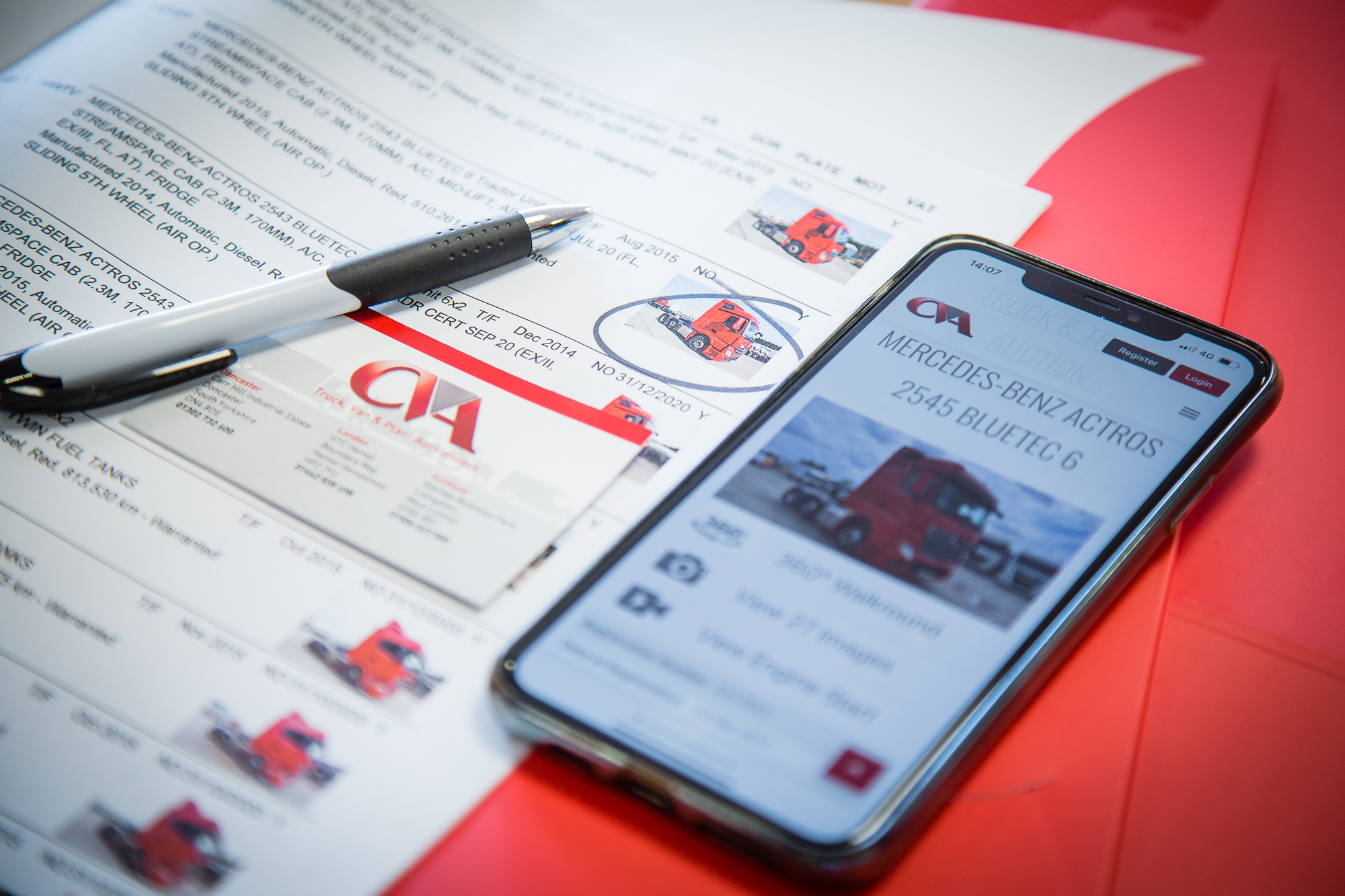 COMMERCIAL VEHICLE AUCTIONS LIMITED - Лекотоварни автомобили FORD Transit - Година: 2019, дизел undefined: снимка 2