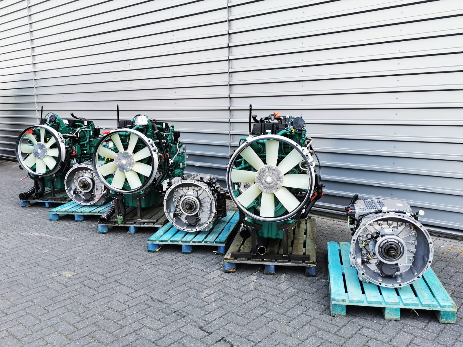 BAS PARTS & TYRES B.V. undefined: снимка 14