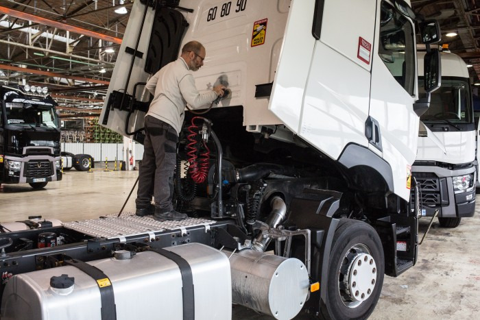 Renault Trucks France - Камиони RENAULT - дизел undefined: снимка 10