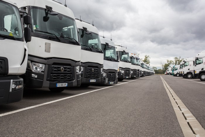 Renault Trucks France - Камиони RENAULT - дизел undefined: снимка 2