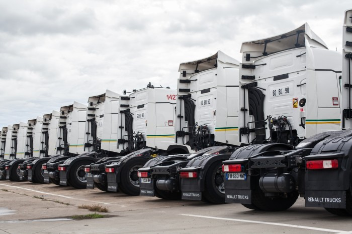 Renault Trucks France - Камиони RENAULT - дизел undefined: снимка 3