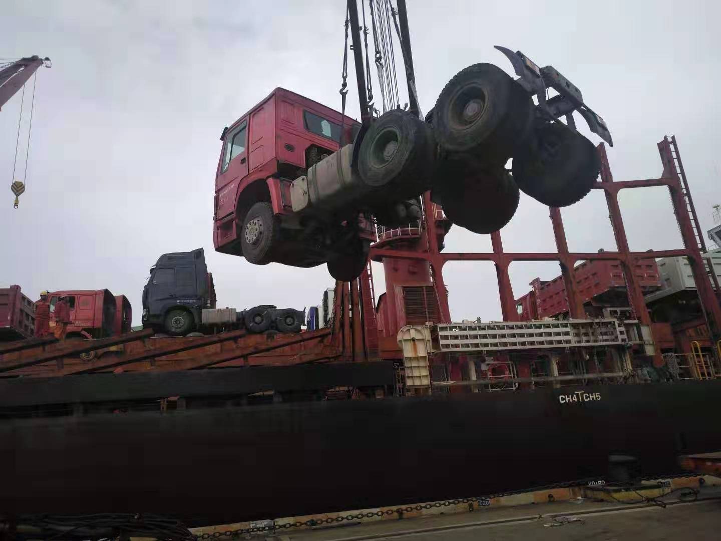 Shandong Guhong Auto Industrial CO., LTD - Камиони - Euro 2, Кран за камион undefined: снимка 6