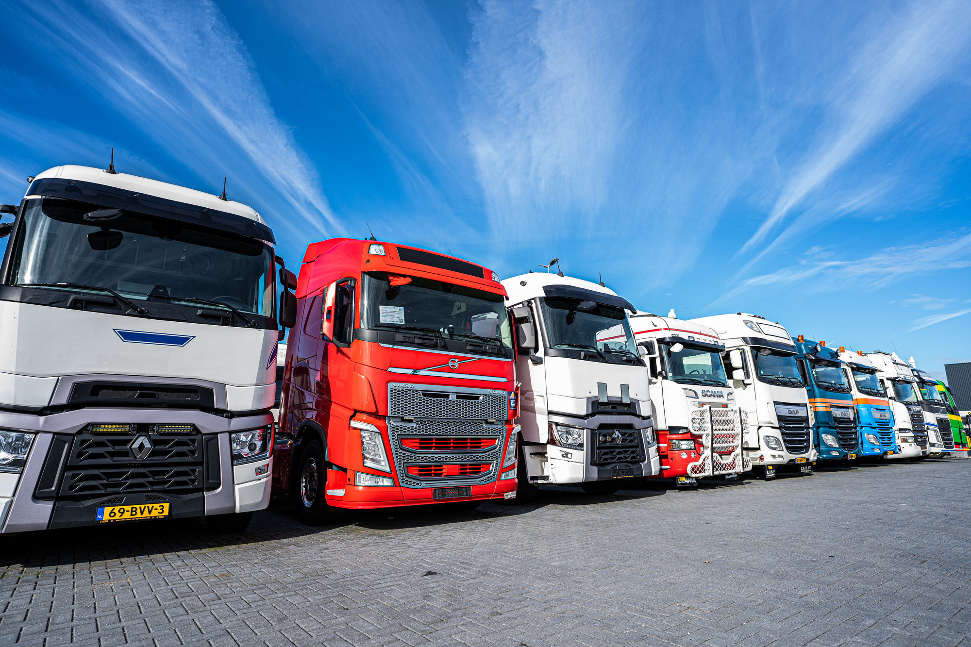 LVS Used TRUCKS - Полуремаркета - Падащ борд undefined: снимка 1