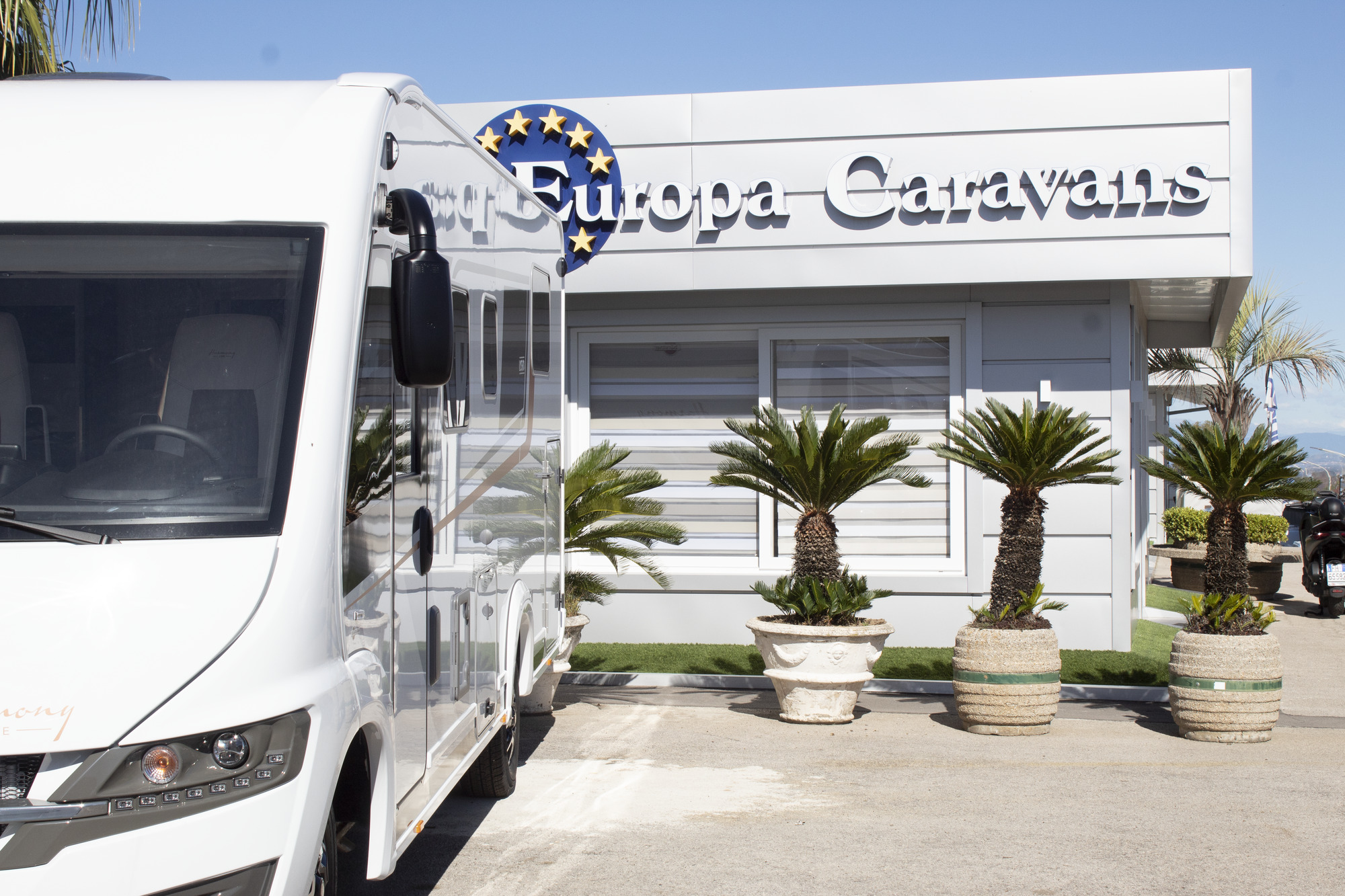 EUROPA CARAVANS SRL - Кемпери undefined: снимка 4
