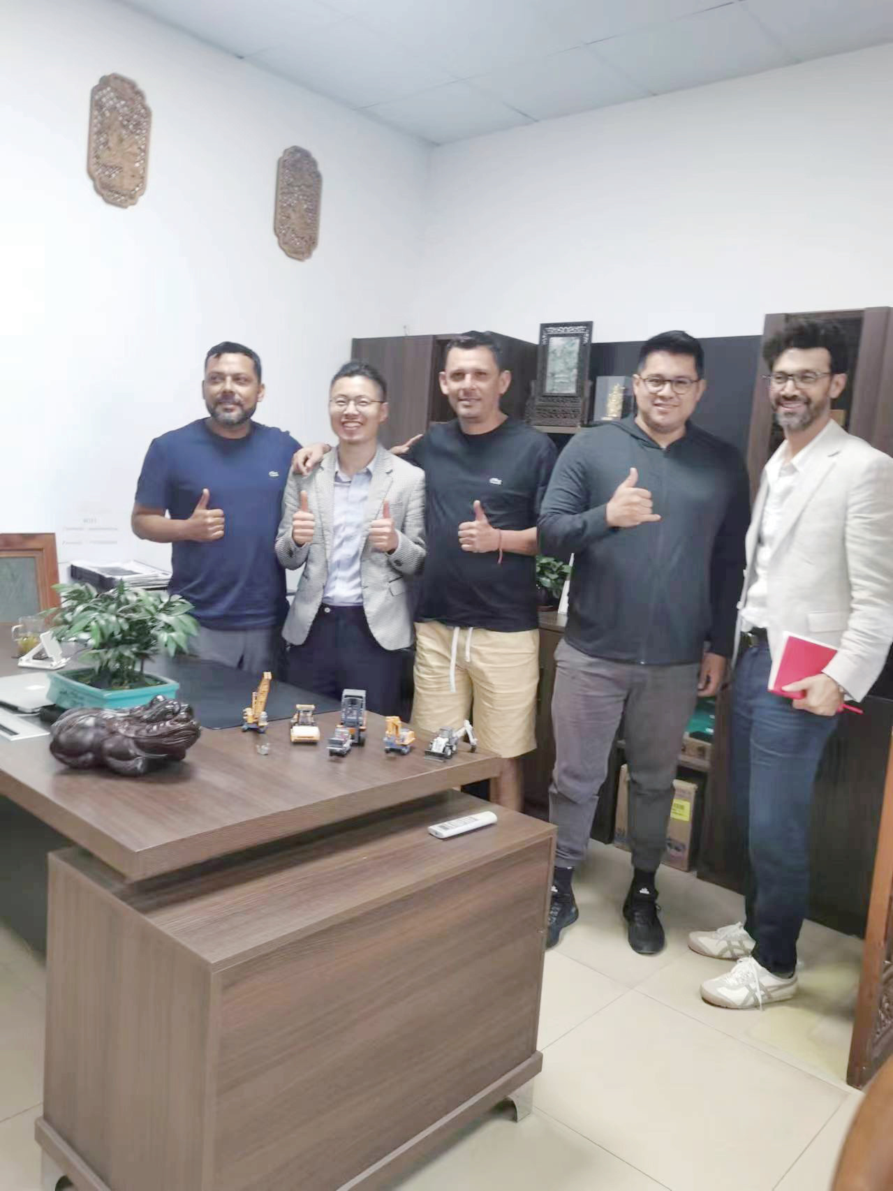 Shanghai Advanced Machinery Co.,Ltd - Обяви за продажба undefined: снимка 1