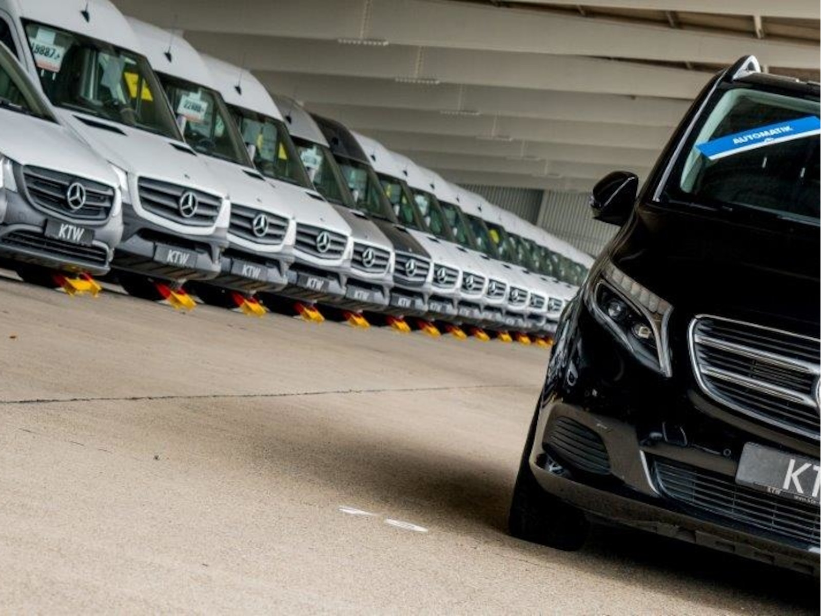 KTW Autohaus GmbH - Лекотоварни автомобили - Година: 2020, електро, Скоростна кутия: автоматична undefined: снимка 5