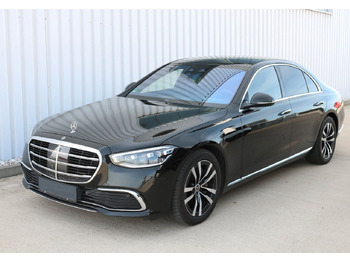 Седан MERCEDES-BENZ