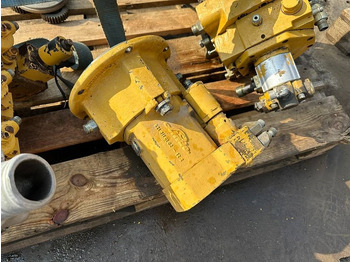 Колесен багер CATERPILLAR