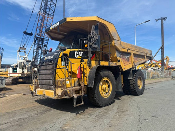 Кариерен самосвал CATERPILLAR