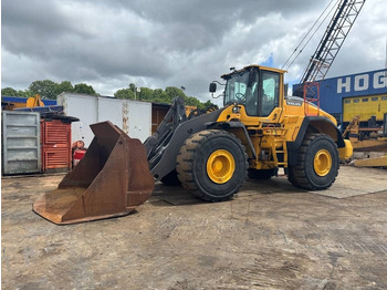 Колесен товарач VOLVO L220H