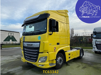 Влекач DAF XF