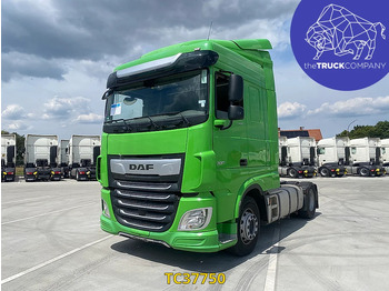 Влекач DAF XF