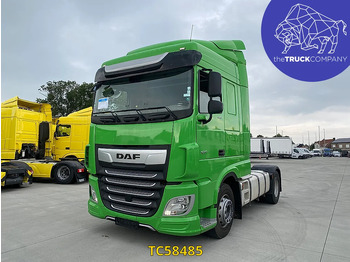 Влекач DAF XF