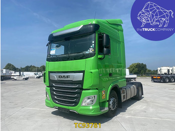 Влекач DAF XF
