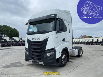 Влекач IVECO S-WAY