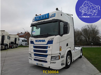 Влекач SCANIA R