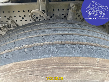 Влекач Mercedes-Benz Actros 1843: снимка 3