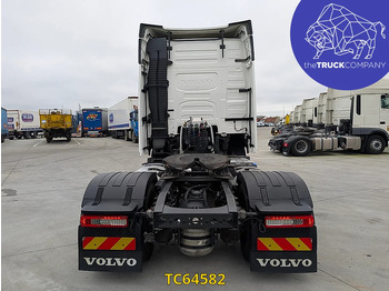 Влекач Volvo FH 500: снимка 4 Влекач Volvo FH 500: снимка 4