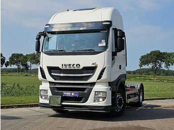 Влекач IVECO Stralis