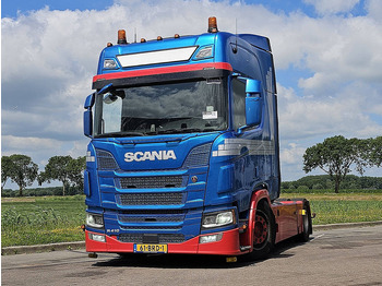 Влекач SCANIA R 410