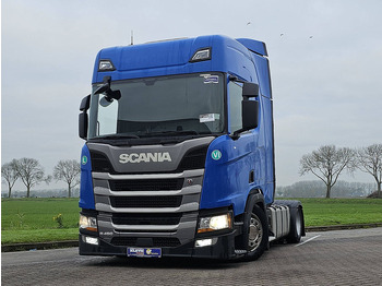 Влекач SCANIA R 450