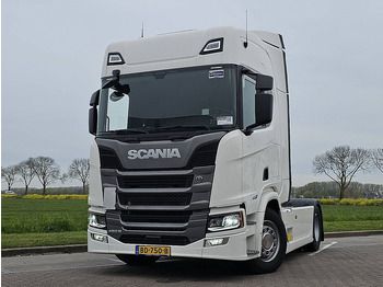 Влекач SCANIA R 460