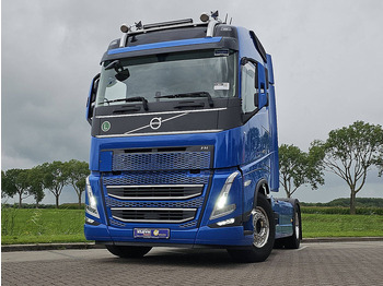 Влекач VOLVO FH 460