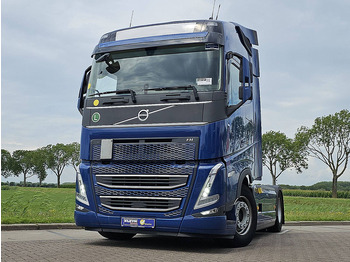 Влекач VOLVO FH 500