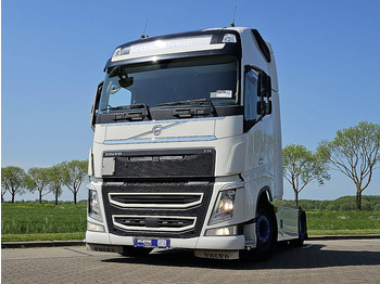 Влекач VOLVO FH 500