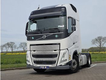 Влекач VOLVO FH 500