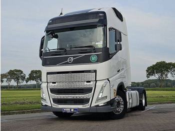 Влекач VOLVO FH 500