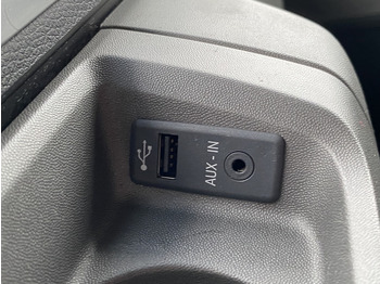Камион пътна помощ MAN TGL 8.220 Euro6 Klimaaut. NAVI AHK el.Seilwinde: снимка 3