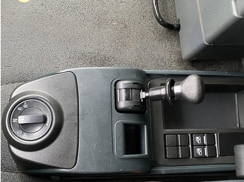 Камион пътна помощ MAN TGL 8.220 Euro6 Klimaaut. NAVI AHK el.Seilwinde: снимка 5