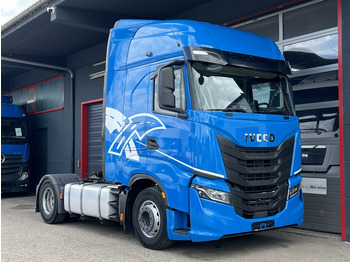 Влекач IVECO Stralis
