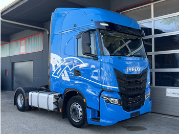 Влекач IVECO Stralis
