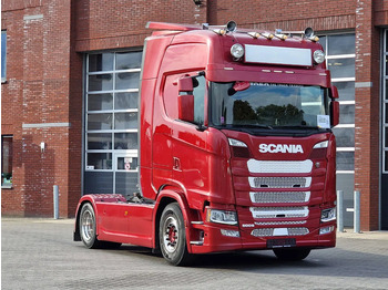 Лизинг на Scania S500 NGS Highline 4x2 - Retarder - Night clima - Full air - Custom interior - Full spoiler - 2 tank Scania S500 NGS Highline 4x2 - Retarder - Night clima - Full air - Custom interior - Full spoiler - 2 tank: снимка 1