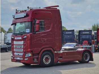 Лизинг на Scania S500 NGS Highline 4x2 - Retarder - Night clima - Full air - Custom interior - Full spoiler - 2 tank Scania S500 NGS Highline 4x2 - Retarder - Night clima - Full air - Custom interior - Full spoiler - 2 tank: снимка 3