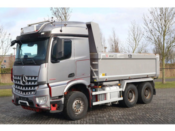 Самосвал камион MERCEDES-BENZ Arocs 2658