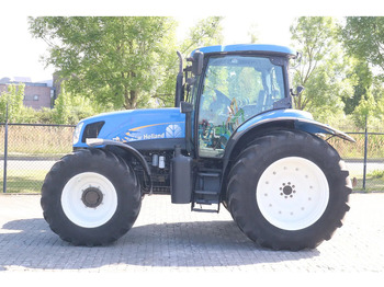 Лизинг на New Holland TS135A | 40 KM/H | 4X4 | SUPERSTEER New Holland TS135A | 40 KM/H | 4X4 | SUPERSTEER: снимка 1