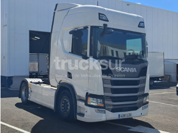 Влекач SCANIA R 450
