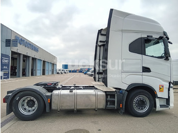 Влекач IVECO S-WAY AS440S51T/P: снимка 5 Влекач IVECO S-WAY AS440S51T/P: снимка 5