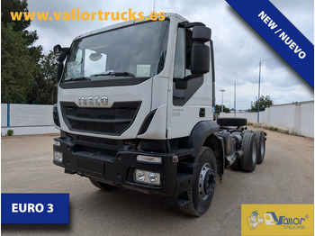 Камион IVECO Trakker
